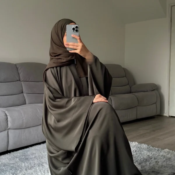 HAWAA | Deep Olive (PRE-ORDER)