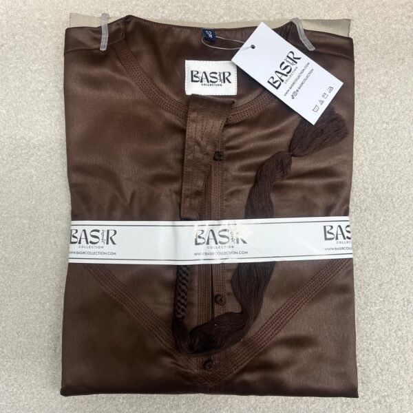 Mens Emirati Tassel Thobe Shiny