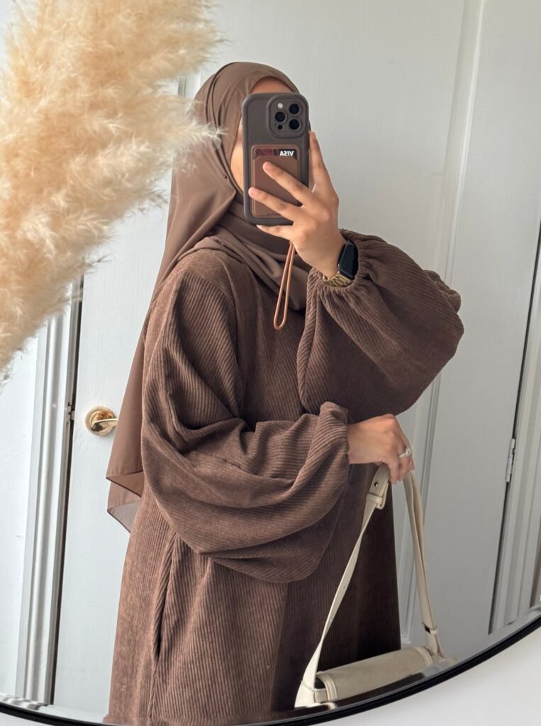 brand pic corduroy brown mirror pic yamanah