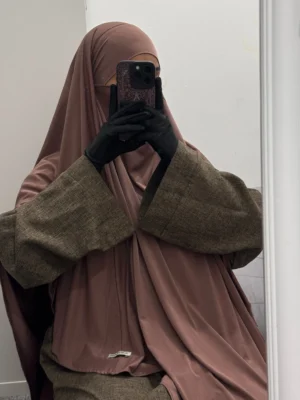 Liquid Jersey Khimar – Rose Taupe (Short)