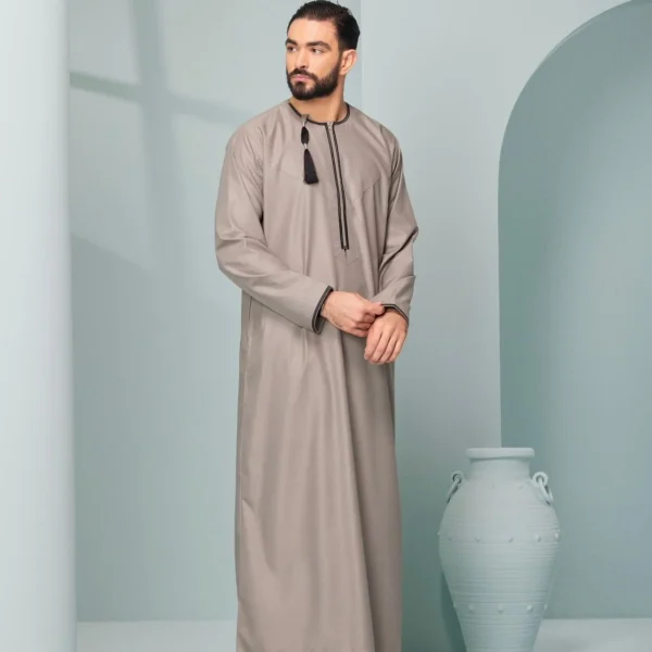 Omaar Beige and Black