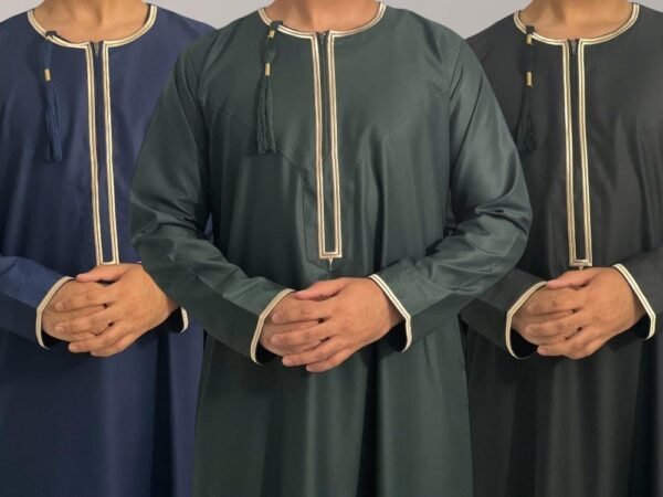 Boys White and Gold Kumzaar Omani Thobe