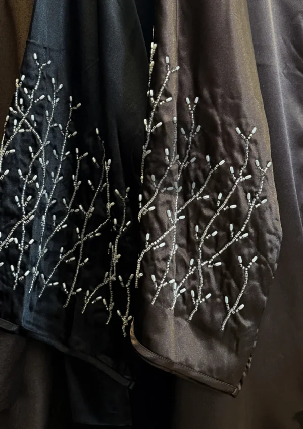 Beaded sleeve abaya