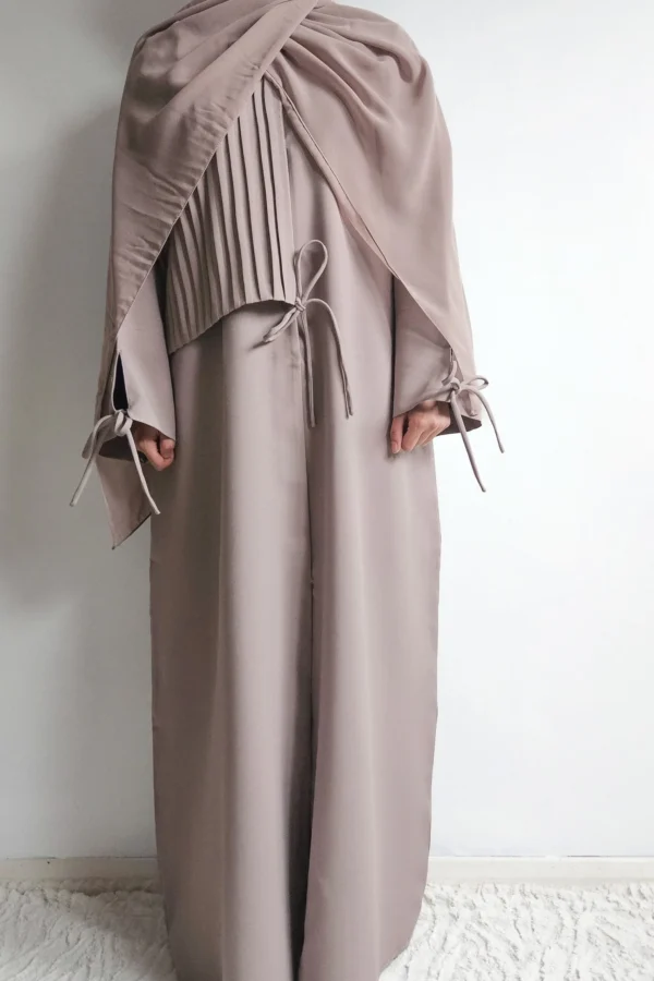 Layaan Abaya