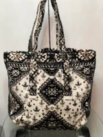 Shoulder bag - Made out of Moroccan Carpet