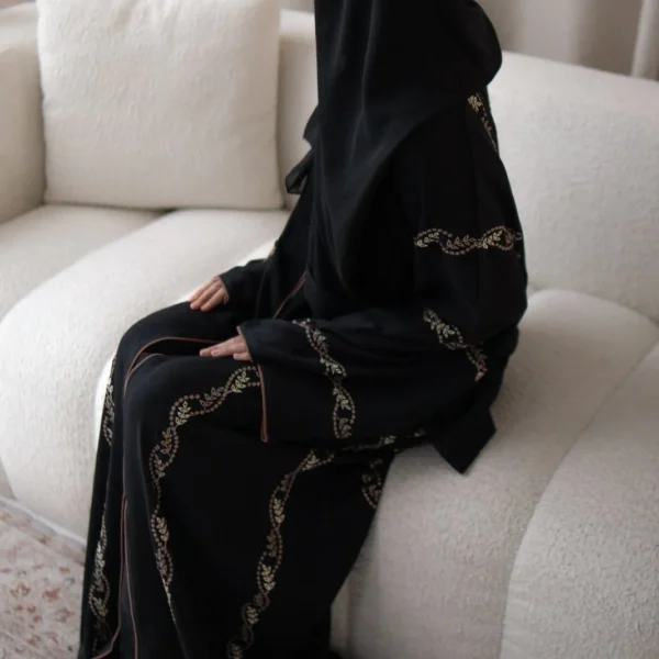 Ayla Abaya