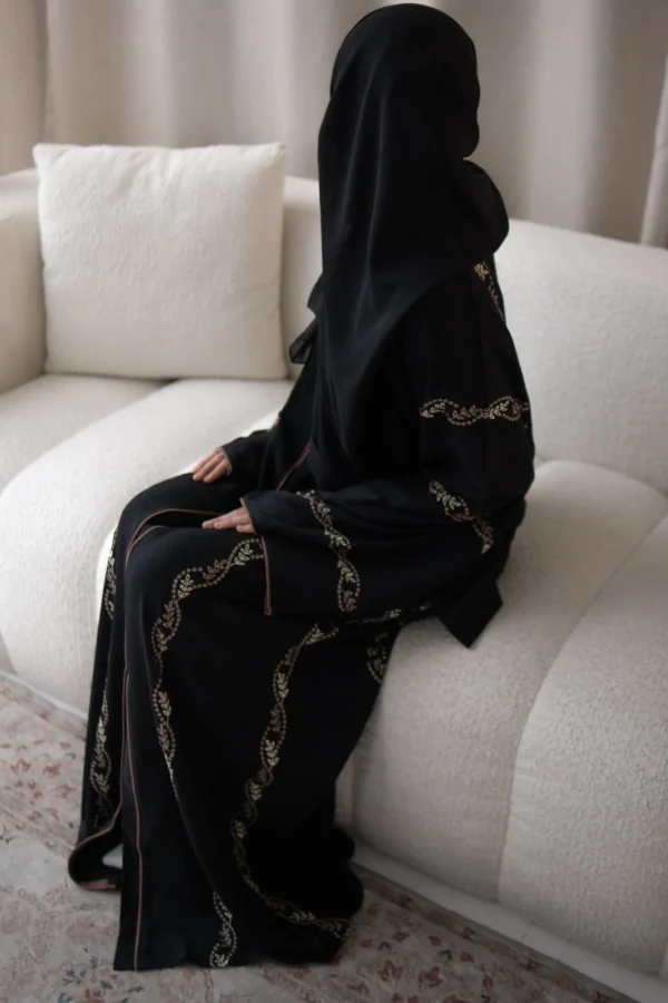 Ayla Abaya