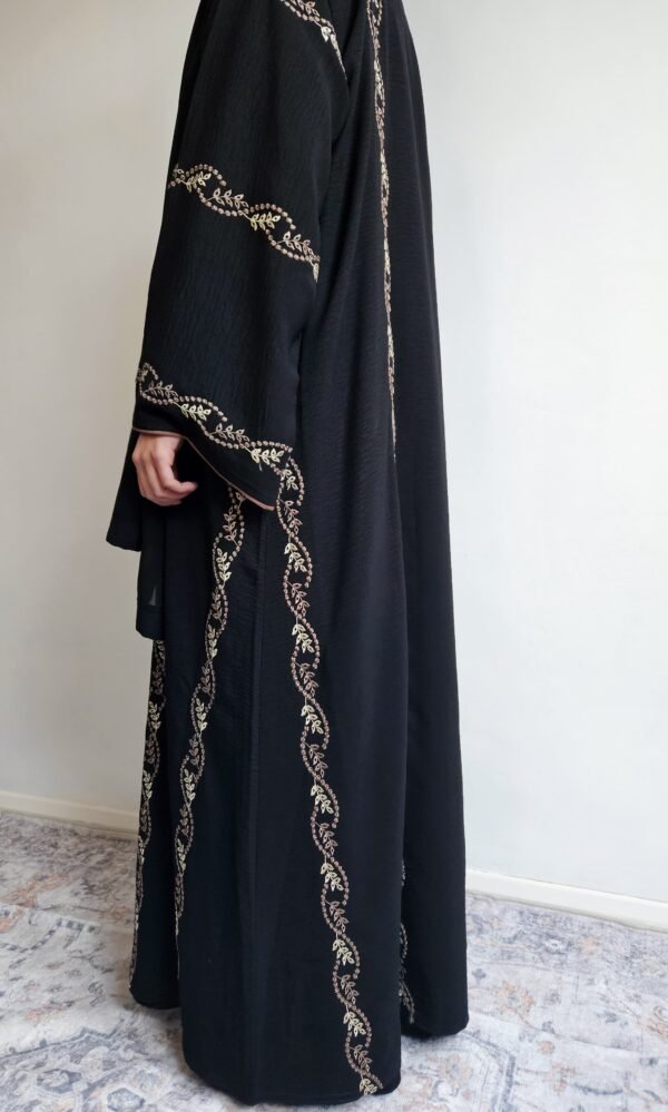 Ayla Abaya