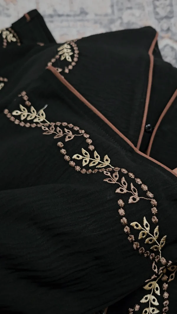 Ayla Abaya