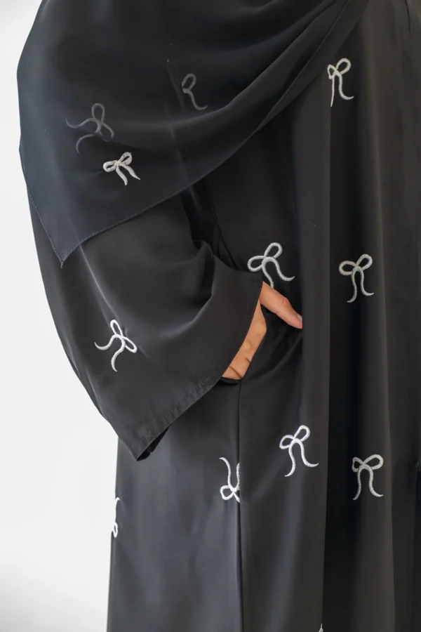 Button Abaya with Bow Detail – 2‑Piece Modest Set