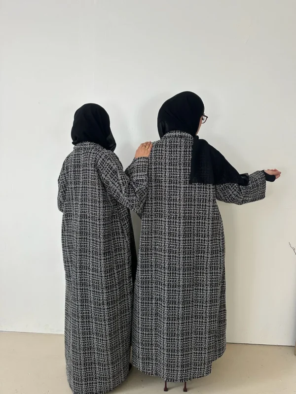 Abaya Winter Coat – Thick Button‑Front Modest Outerwear