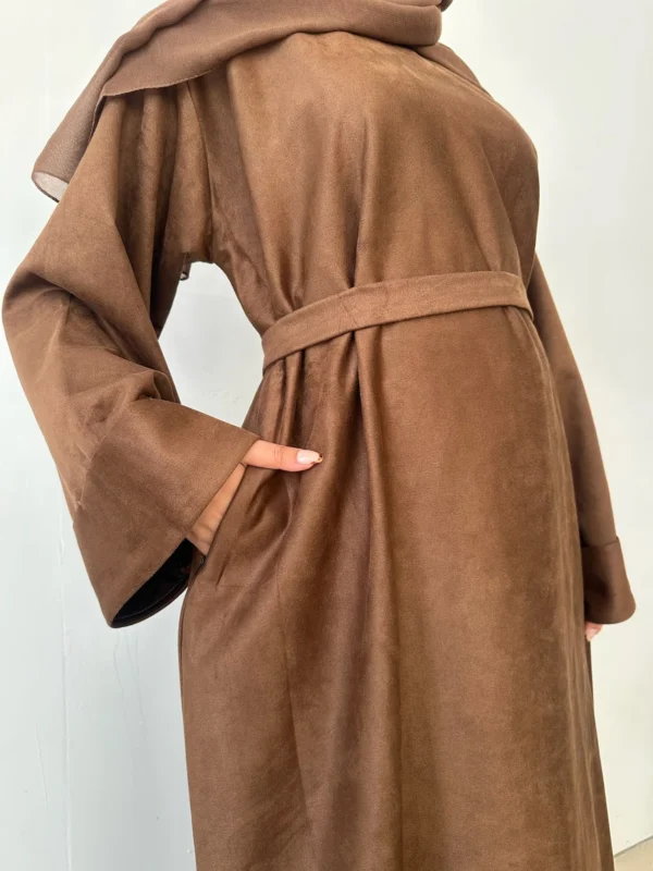 Suede Winter Abaya – 3‑Piece Warm Modest Set for Women