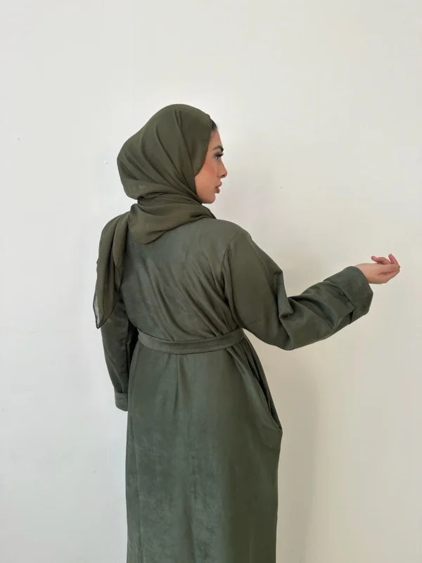 Suede Winter Abaya – 3‑Piece Warm Modest Set for Women