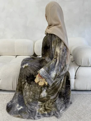 7D5C29E3-8000-4B87-B66E-502D511C1E57