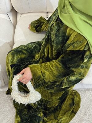 B239E252-66E8-4B19-9683-CE740F714C96