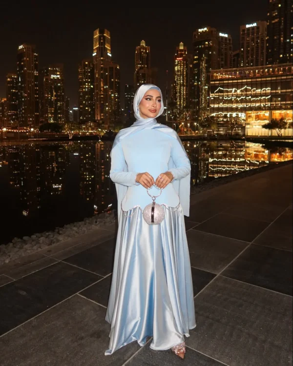 Adele - glossy Gown