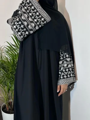 Amirah Abaya