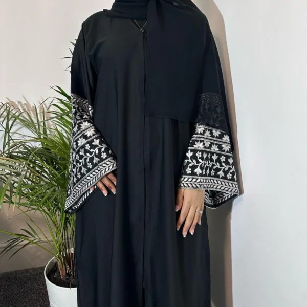 Amirah Abaya