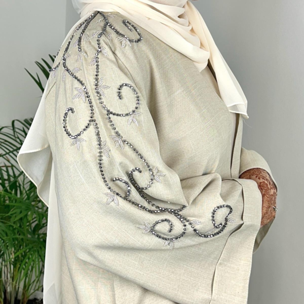 Haniya Abaya