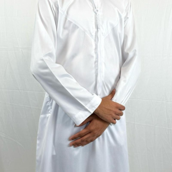 Emirati Thobes