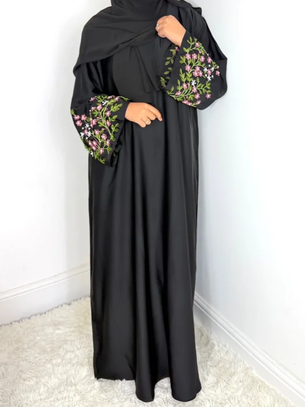 Raina Abaya