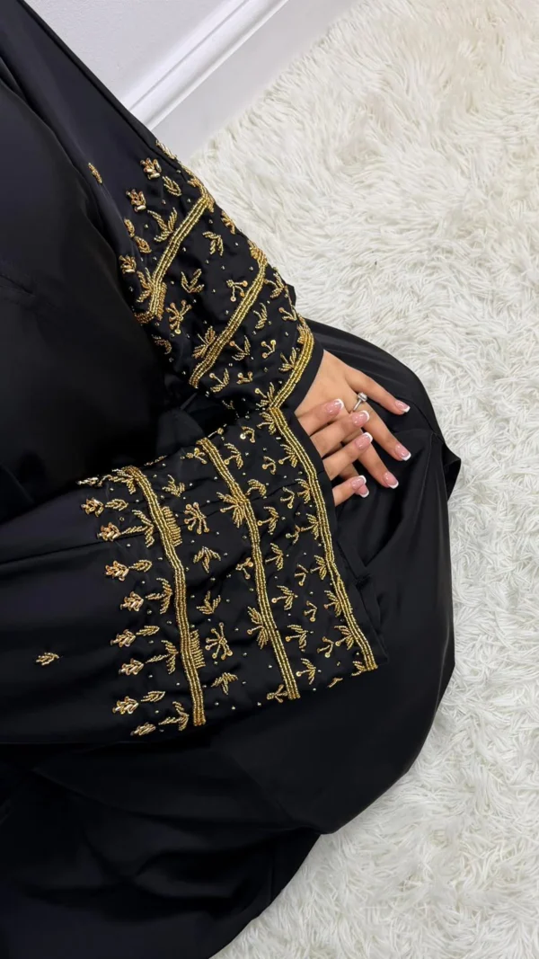 Yumna Abaya