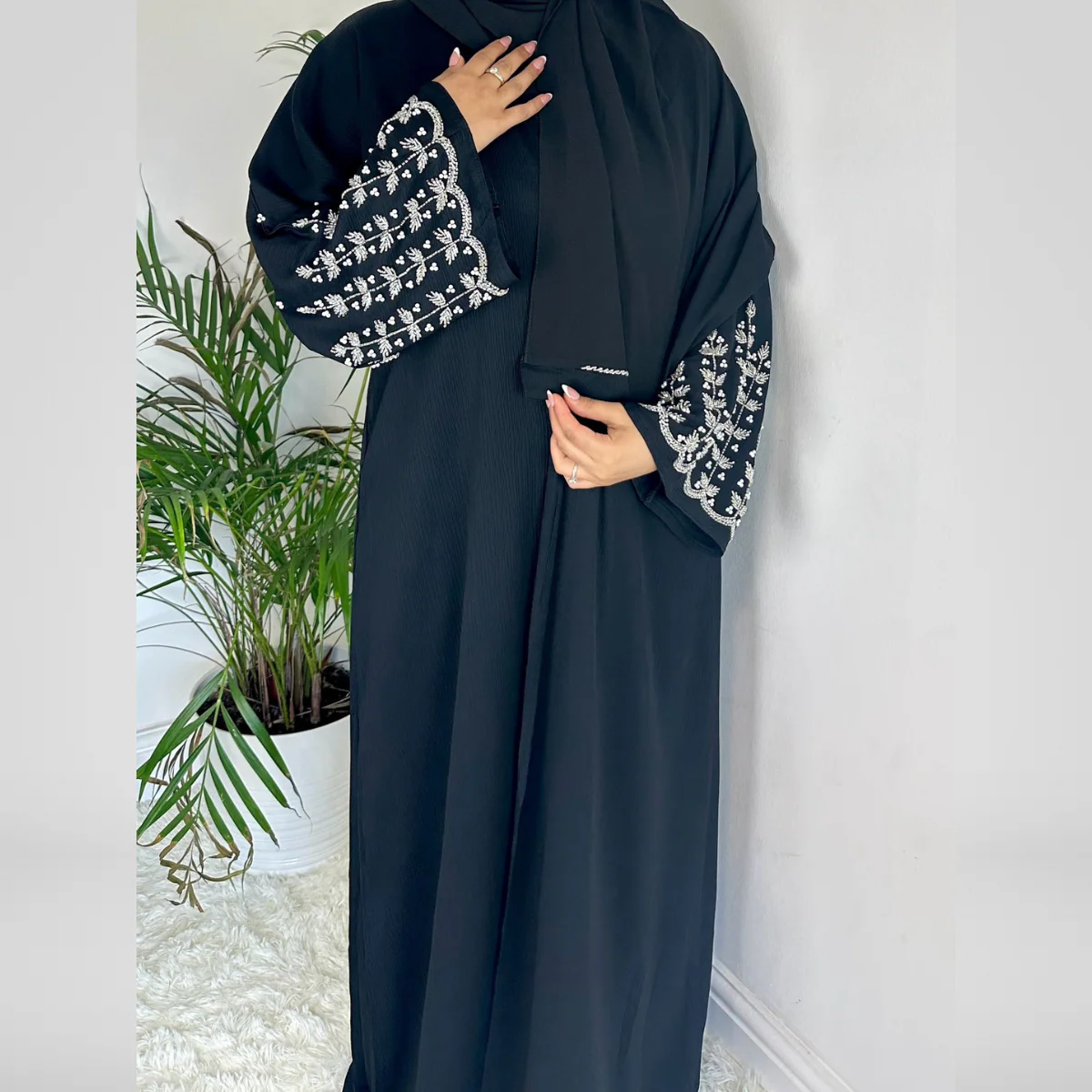 Hajra Abaya - Black