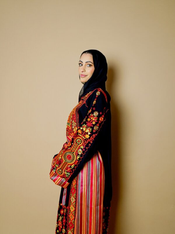 Our Zahira Thobe