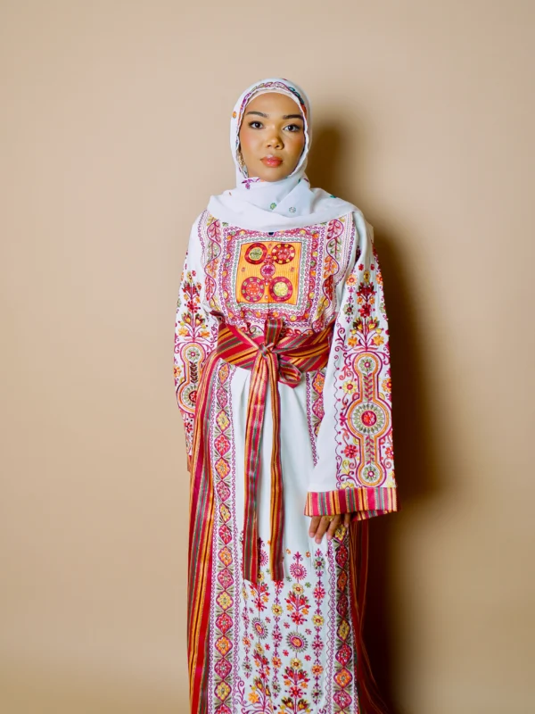 Our Fatima Thobe