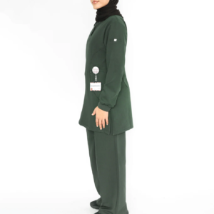 hunter-green-modest-medical-scrubs-hijabi-friendly-uae-uk-best-modest-scrubs-2