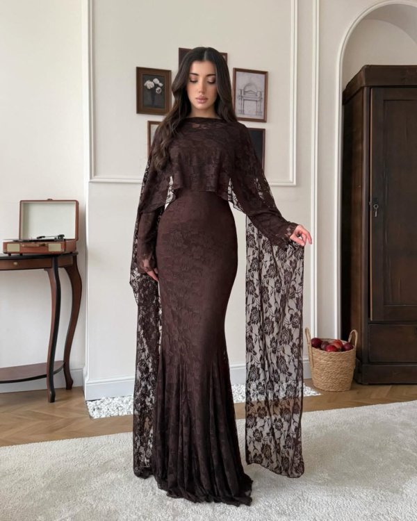 Nocturne Shroud Gown
